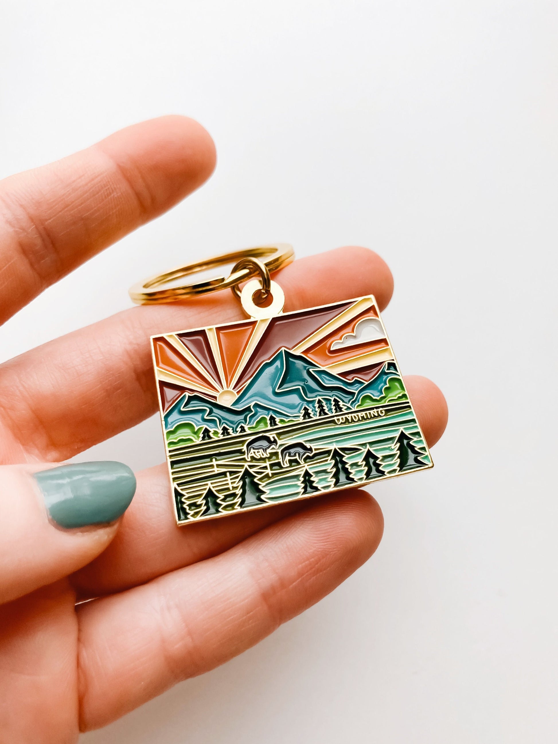 Wyoming Gold Enamel Keychain | Wyoming State Key Ring | Soft Enamel Illustrated State Keychain 1.5"