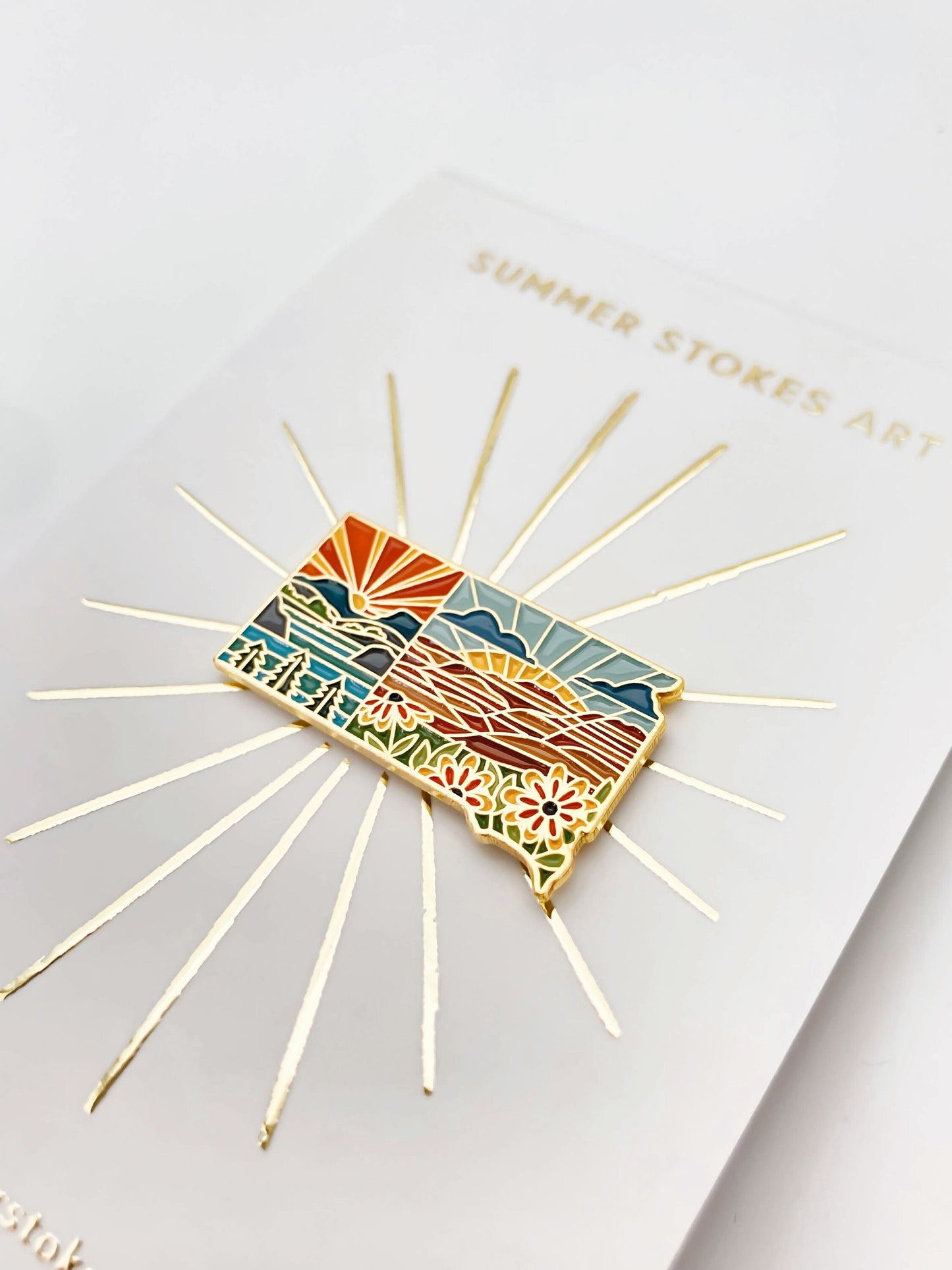 Gold South Dakota Enamel Pin | South Dakota Outline Pin | Illustrated State Pin | Butterfly Clasp | 1"