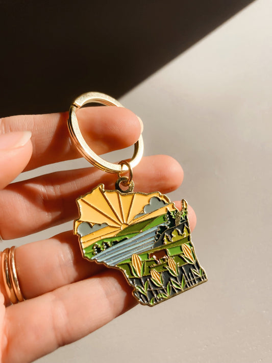 Gold Wisconsin Soft Enamel Keychain 1.5" | Wisconsin Outline Key Ring | Illustrated State Keychain