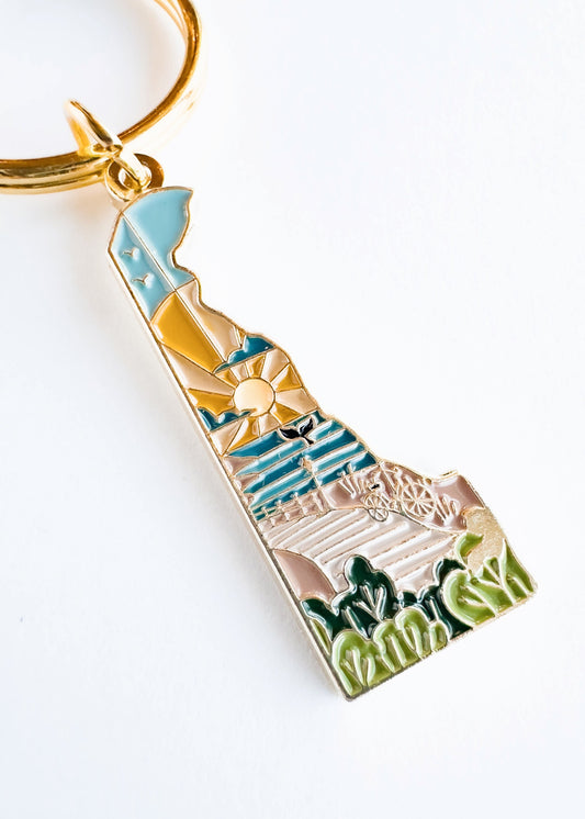 Delaware Soft Enamel Keychain | Delaware Outline Key Ring | Illustrated State Keychain 1.5"